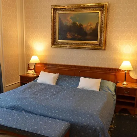 Bristol Hotel