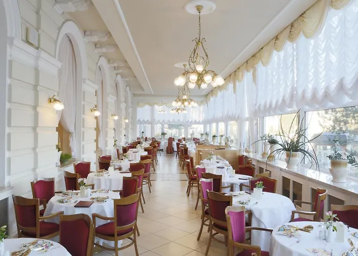 Hotel Bristol Palace 4*