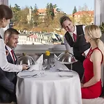 Bristol Отель