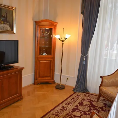 Bristol Отель Карловы Вары