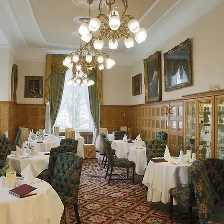 Ξενοδοχείο Bristol Palace 4*