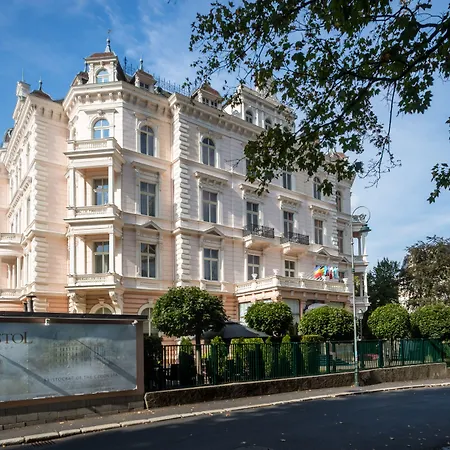 Szálloda Bristol Palace 4*