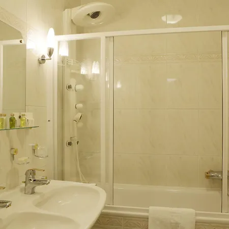 Hotel Bristol Palace 4*